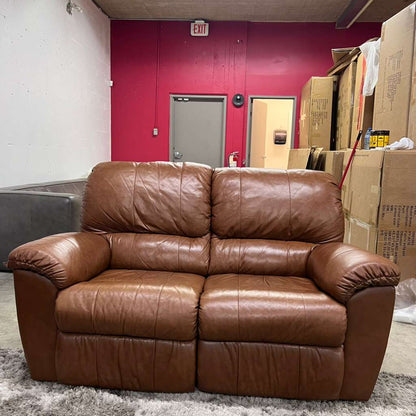 Cognac leather recliner sofa set. Manual reclining couches.