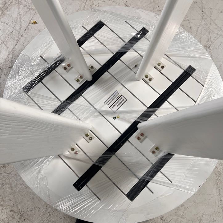 New LH round dinning table