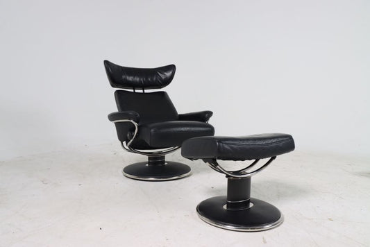 Ekornes stressless Jazz lounge chair and ottoman. Recliner chair